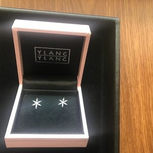 Ylang Ylang Star Diamond Earrings